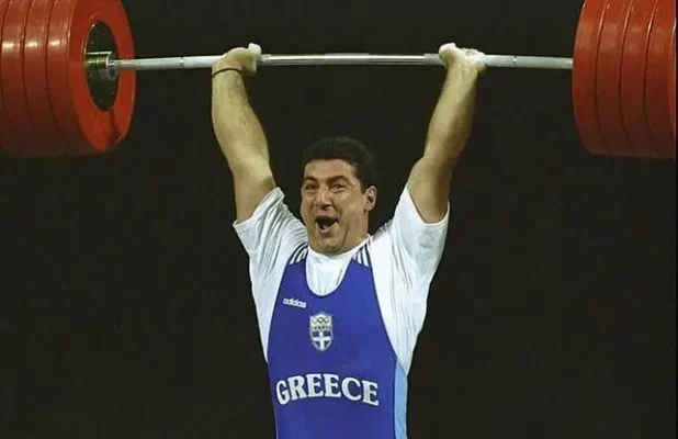 کاخی کاشیا شویلی وزنه بردار