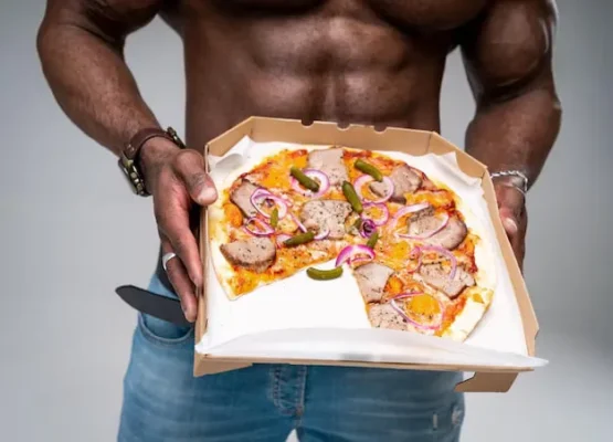 مضرات پنیر پیتزا