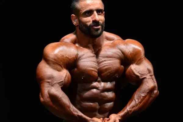 بازوهای ۱۹ اینچی!