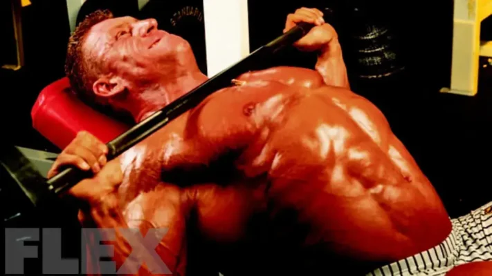 دیدگاه قهرمان المپیا در تمرین سینه