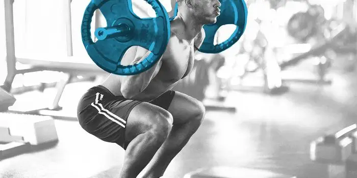 اسکات با مکث جایگزینی قدرتمند برای افزایش حجم و قدرت پاها