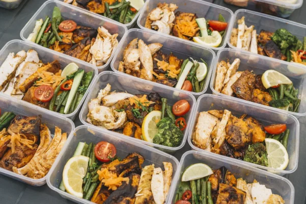 نمونه برنامه غذایی و مکمل‌ها در دوران حجم